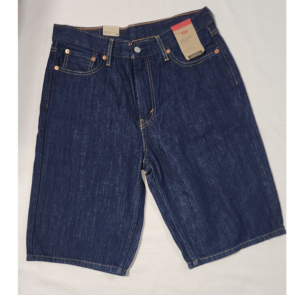 levis 469 loose shorts waist 30 - Picture 1 of 8
